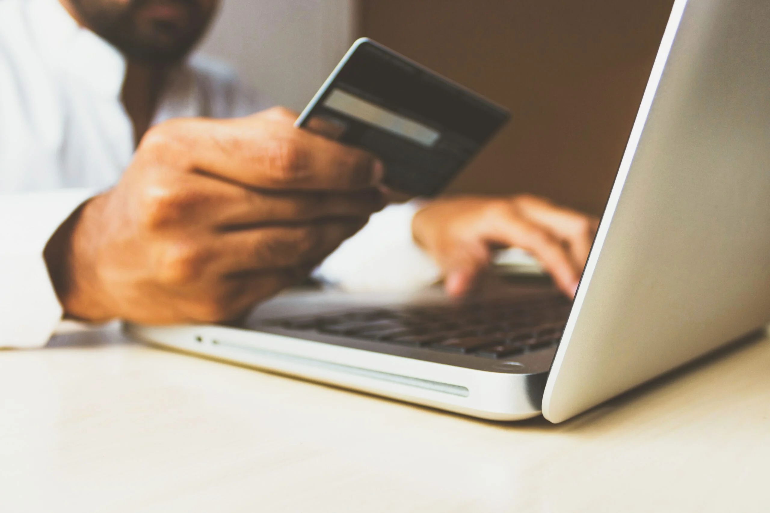 Keeping Consumers in the Know: How SCA Awareness Benefits Merchants
